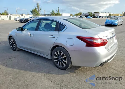 2018 Nissan Altima 2.5 z USA, uszkodzony, nr VIN 1N4AL3AP6JC234965